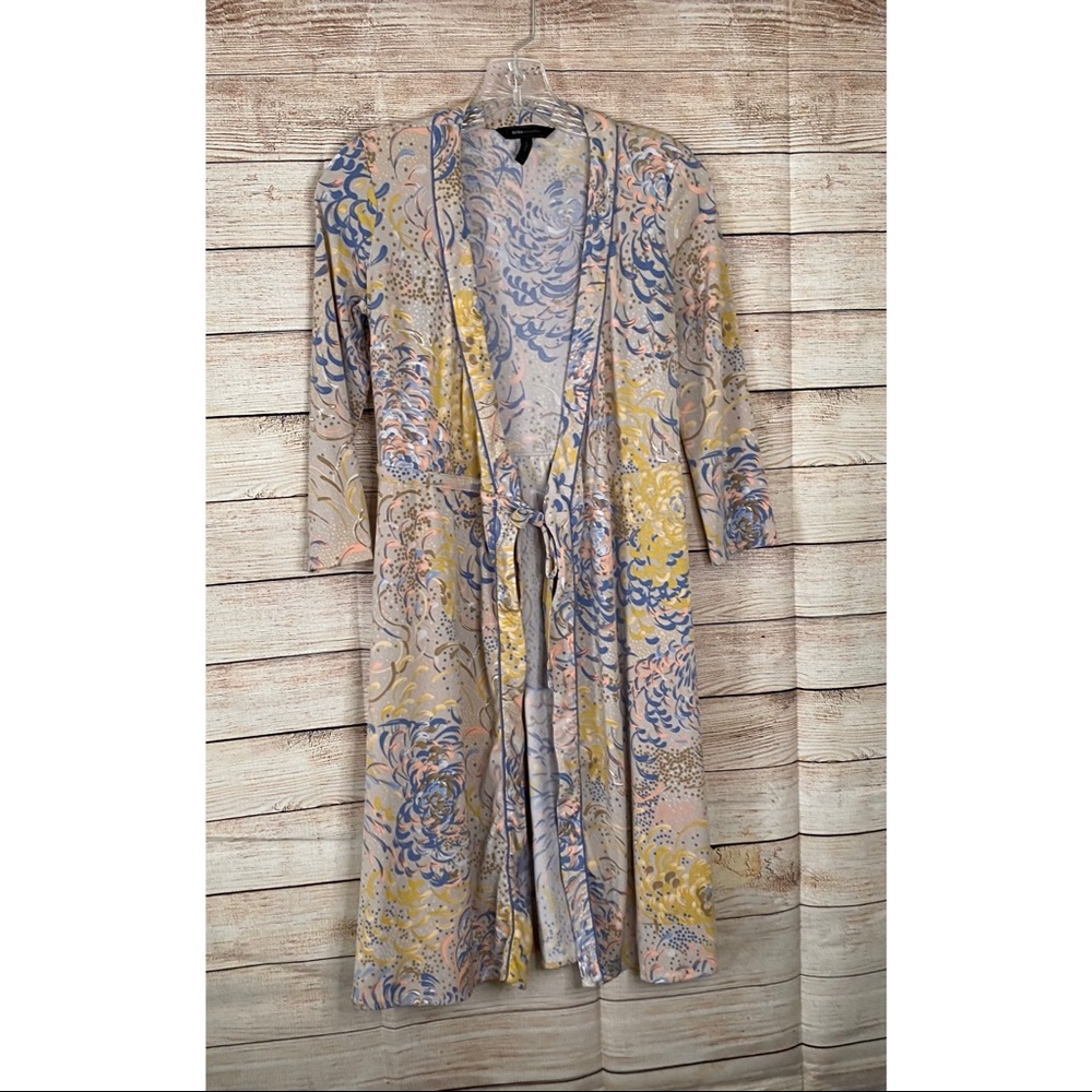 BCBG STRETCHY SPRING PASTEL KIMONO